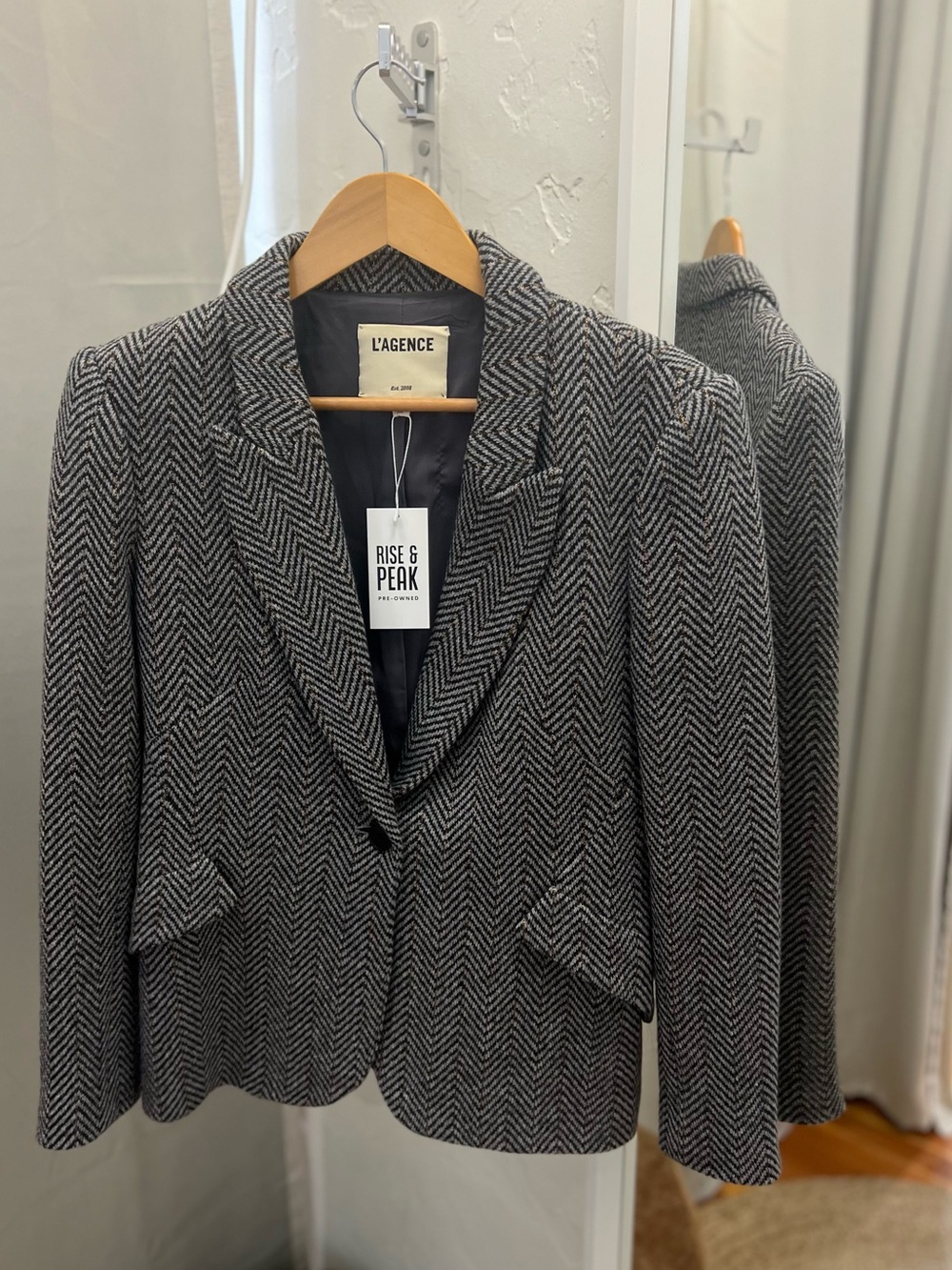 L’AGENCE Herringbone Patterned Blazer